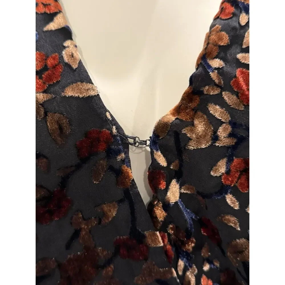 ASTR the Label Top Womens Sz XS Velvet Burnout Boho Whimsigoth Surplice Blouse - Picture 6 of 10